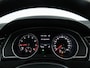 Volkswagen Passat Variant R-Line 1.5 TSI 150 PK | LED Plus | Navigatie | Achteruitrijcamera | Trekhaak | Stoel& Stuurwielverwarming |