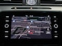 Volkswagen Passat Variant R-Line 1.5 TSI 150 PK | LED Plus | Navigatie | Achteruitrijcamera | Trekhaak | Stoel& Stuurwielverwarming |