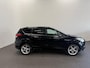Ford Kuga 1.5 Titanium Styling Pack Trekhaak Navigatie Camera Parkeersensoren Cruise Control Stoelverwarming Xenon koplampen Half leder Climate Control Lichtmetalen velgen Getinte ramen