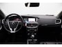 Volvo V40 Cross Country 1.5 T3 Polar+ Luxury | Panoramadak | Lederen bekleding | Camera achter | Stoelverwarming |