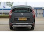 Dacia Lodgy 1.2 TCe Lauréate Stepway 7persoons | Navigatie | Stoelverwarming | Airco | Cruise control | PDC | Camera | NAP | APK |
