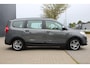 Dacia Lodgy 1.2 TCe Lauréate Stepway 7persoons | Navigatie | Stoelverwarming | Airco | Cruise control | PDC | Camera | NAP | APK |