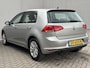 Volkswagen Golf 1.2 TSI Connected Series / Navigatie / Parkeersensoren voor en achter /  / Trekhaak (trekgewicht 1300kg / Automatische Airco / Lichmetalen velgen