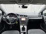 Volkswagen Golf 1.2 TSI Connected Series / Navigatie / Parkeersensoren voor en achter /  / Trekhaak (trekgewicht 1300kg / Automatische Airco / Lichmetalen velgen