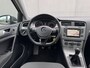 Volkswagen Golf 1.2 TSI Connected Series / Navigatie / Parkeersensoren voor en achter /  / Trekhaak (trekgewicht 1300kg / Automatische Airco / Lichmetalen velgen