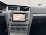 Volkswagen Golf 1.2 TSI Connected Series / Navigatie / Parkeersensoren voor en achter /  / Trekhaak (trekgewicht 1300kg / Automatische Airco / Lichmetalen velgen