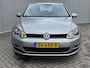 Volkswagen Golf 1.2 TSI Connected Series / Navigatie / Parkeersensoren voor en achter /  / Trekhaak (trekgewicht 1300kg / Automatische Airco / Lichmetalen velgen