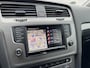 Volkswagen Golf 1.2 TSI Connected Series / Navigatie / Parkeersensoren voor en achter /  / Trekhaak (trekgewicht 1300kg / Automatische Airco / Lichmetalen velgen