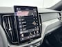 Volvo XC60 T6 Recharge Plus Black Edition | 21" | Panoramadak | Head-Up | 360 Camera | Getint Glas | Harman Kardon | Elektr. verst. Sportstoelen | Adaptieve Cruise | BLIS