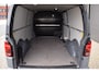 Volkswagen Transporter 2.0 TDI L2H1 150PK DSG 3-ZITS SCHUIFDEUR / BETIMMERING / 20INCH / CARPLAY / LED / COMPLETE HISTORIE