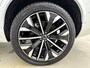 Volvo XC90 T8 Recharge Ultra Dark | 21" | Luchtvering | Geventileerd Nappa | Massagestoelen | Bowers & Wilkins | Trekhaak | Gelaagd Glas | Panoramadak | Head-up | 360 Camera