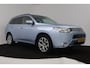 Mitsubishi Outlander 2.0 PHEV Instyle (PANORAMADAK, TREKHAAK, STOELVERWARMING, NAVIGATIE, CRUISE CONTROL)