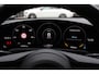 Porsche Taycan Cross Turismo 4 93 kWh / Panoramadak / Camera / Passenger Display / Nachtzicht / 20'' / Bose / Stuur+Stoelverwarming / DAB / Cruise Control