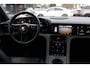 Porsche Taycan Cross Turismo 4 93 kWh / Panoramadak / Camera / Passenger Display / Nachtzicht / 20'' / Bose / Stuur+Stoelverwarming / DAB / Cruise Control