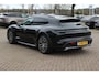 Porsche Taycan Cross Turismo 4 93 kWh / Panoramadak / Camera / Passenger Display / Nachtzicht / 20'' / Bose / Stuur+Stoelverwarming / DAB / Cruise Control