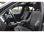 BMW 3-Serie Touring 320i M Sport Edition / Panoramadak / Camera / Head-up / Leder / Keyless / 18'' / Navigatie / Stoelverwarming / DAB / Cruise Control