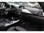BMW 3-Serie Touring 320i M Sport Edition / Panoramadak / Camera / Head-up / Leder / Keyless / 18'' / Navigatie / Stoelverwarming / DAB / Cruise Control