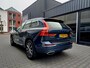 Volvo XC60 2.0 T8 Twin Engine AWD Inscription Pilot assist Dak Stuurverwarming Stoelverwarming Trekhaak Camera Navigatie 19 inch