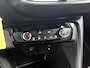 Opel Corsa Edition 100pk | Navigatie via Apple Carplay / Android Auto | Airco | Cruise Control | Parkeersensoren | Armsteun | DAB+ radio | Bluetooth | Regensensor | Automatisch dimlicht | All seasonbanden | Donker getint glas | 16" lichtmetalen velgen |