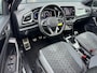 Volkswagen T-Roc 1.0 TSI R-Line * Panorama * Adaptieve Cruise Control * Carplay *