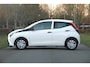 Toyota Aygo X 1.0 VVT-i x-fun / 1e eigenaar / Parkeersensoren / Airco / Bluetooth / enz. / Volledig Toyota dealer onderhouden