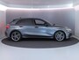 Audi A3 Sportback 40 TFSI e S edition 204 pk S-tronic | Navigatie | Panoramadak | Parkeersensoren (Park assist) | Adaptieve cruise control | Stoelverwarming | S-Line |