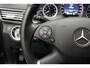 Mercedes-Benz E-klasse 200 CGI Business Class Avantgarde 2011 Naviagtie | Bluetooth | Cruise control | Climate control | Lederen bekleding met stoelverwarming | PDC | Trekhaak | Perfect onderhouden | Lichtmetaal | 2 sleutels | Boekjes