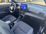 Toyota Yaris Cross 1.5 Hybrid 115 FIRST EDITION STOEL/STUURVERWARMING APPLE/ANDROID CAMERA CLIMA NAVI AD-CRUISE PRIVACY-GLASS 17"LM-VELGEN