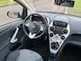Ford Ka 1.2 Titanium Airco Electric pakket Audio/CD Colorpakket Deelbare achterbank ABS Getint glas Dealeronderhoud Nieuwe Apk!