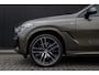 BMW X6 xDrive40i High Executive HUD | H&K | Pano | Luchtvering | 360 Camera | Stuurverwarming | Memory seats | Trekhaak | Adapt. Cruise Control + Zelfsturende functie