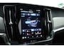 Volvo V90 2.0 T6 Plug-in hybrid AWD Plus Dark | S/K-dak | Harman/Kardon | Elek. trekhaak | Memory | HUD | 360*+PDC | Stuur-Stoelverw. | Elek. Klep | 20'' V