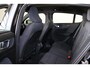 Volvo C40 Recharge Twin Ultimate 78 kWh - Panoramadak - IntelliSafe Assist & Surround - 360º Camera - Harman/Kardon audio - Verwarmde voorstoelen & stuur - Parkeersensoren voor & achter - Elektr. bedienb. voorstoelen met geheugen links - Draadloze tel. lader - Warmtepomp - 19' LMV