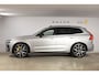 Volvo XC60 T8 455pk Plug-in Hybrid AWD Polestar Engineered / Google infotaiment / Adaptieve cruise control / BLIS/ Panoramamisch schuif-kanteldak / Stoel- en stuurwielverwarming / Apple Carplay / Head-up display / Gelamineerde ramen / 22"Velgen / Bowers & Wilkins audio /