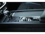 Volvo V60 T5 Automaat Momentum | Keyless Entry| Parkeersensoren voor + achter | Apple Carplay / Android Auto | Navigatie | Dealeronderhouden | Cruise Control | Privacy Glass | 18" Lichtmetalen Velgen