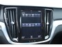 Volvo V60 T5 Automaat Momentum | Keyless Entry| Parkeersensoren voor + achter | Apple Carplay / Android Auto | Navigatie | Dealeronderhouden | Cruise Control | Privacy Glass | 18" Lichtmetalen Velgen