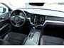 Volvo V60 T5 Automaat Momentum | Keyless Entry| Parkeersensoren voor + achter | Apple Carplay / Android Auto | Navigatie | Dealeronderhouden | Cruise Control | Privacy Glass | 18" Lichtmetalen Velgen