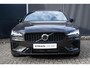 Volvo V60 T6 Plug-in hybrid AWD Plus Dark | Semi Elektrische Trekhaak | Adaptieve Cruise Control | BLIS | Elektrische verstelbare voorstoelen | Verwarmbare voorstoelen en stuurwiel | 360 graden camera |