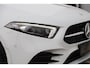 Mercedes-Benz A-klasse 200 Business Solution AMG Night 164PK Automaat 19 inch Panoramadak Massage Sfeerverlichting Widescreen Multibeam LED Navigatie Achteruitrijcamera Elektrische Stoelen