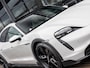 Porsche Taycan Cross Turismo 4S 93 kWh | SPORTCHRONO | BOSE | VIERWIELBESTURING | PANORAMADAK | PASM LUCHTVERING | BIJRIJDERS DISPLAY | PORSCHE INNO DRIVE | PTV PLUS | 18-WEG STOELEN | 360 CAMERA |
