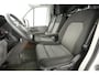 Volkswagen Crafter 2.0 TDI L3H3 140PK | 3000kg Trekgew. | Airco | Cruise | Camera | Carplay | 3 Zits