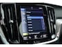 Volvo V60 T8 Recharge R-Design | long range  | Pilot Assist | H&K Audio | Stoel- Stuurverw. | Elek. Trekhaak | Nav + CarPlay