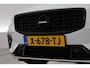 Volvo V60 T8 Recharge R-Design | long range  | Pilot Assist | H&K Audio | Stoel- Stuurverw. | Elek. Trekhaak | Nav + CarPlay