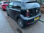 Volkswagen Up! 1.0 BMT high up! | 75 PK | Automaat | Achteruitrij Camera | Stoelverwarming | Parkeersensoren | Climatronic (Automatishe Airco) | Maps + More