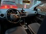 Volkswagen Up! 1.0 BMT high up! | 75 PK | Automaat | Achteruitrij Camera | Stoelverwarming | Parkeersensoren | Climatronic (Automatishe Airco) | Maps + More