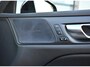 Volvo V60 2.0 T6 Recharge AWD R-Design | Pano | Leder | Memory | 360 | Stoelverwarming Voor&Achter | Stoelventilatie | Harmon Kardon | Stuurwielverwarming | Zwenkbare trekhaak | Carplay | Ambient | Led | 19'' | ACC | Lane Assist | Keyless