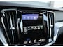 Volvo V60 2.0 T6 Recharge AWD R-Design | Pano | Leder | Memory | 360 | Stoelverwarming Voor&Achter | Stoelventilatie | Harmon Kardon | Stuurwielverwarming | Zwenkbare trekhaak | Carplay | Ambient | Led | 19'' | ACC | Lane Assist | Keyless