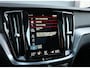 Volvo V60 2.0 T6 Recharge AWD R-Design | Pano | Leder | Memory | 360 | Stoelverwarming Voor&Achter | Stoelventilatie | Harmon Kardon | Stuurwielverwarming | Zwenkbare trekhaak | Carplay | Ambient | Led | 19'' | ACC | Lane Assist | Keyless