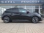 Peugeot 208 *Auto van de Week* GT HYBRID 145pk e-DCS6 automaat, Rijklaarprijs, Camera voor en achter Adaptieve cruise control Keyless entry & start