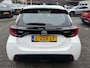 Toyota Yaris 1.5 HYBRID DYNAMIC NL-AUTO APPLE/ANDROID KEYLESS LED CAMERA CLIMA AD-CRUISE 16'' LM-VELGEN