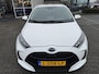 Toyota Yaris 1.5 HYBRID DYNAMIC NL-AUTO APPLE/ANDROID KEYLESS LED CAMERA CLIMA AD-CRUISE 16'' LM-VELGEN